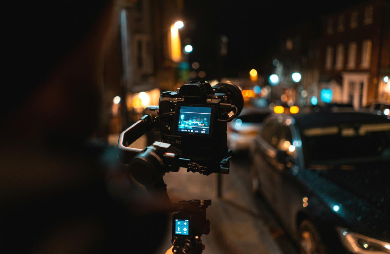 Station de travail d'étalonnage professionnel avec moniteurs calibrés